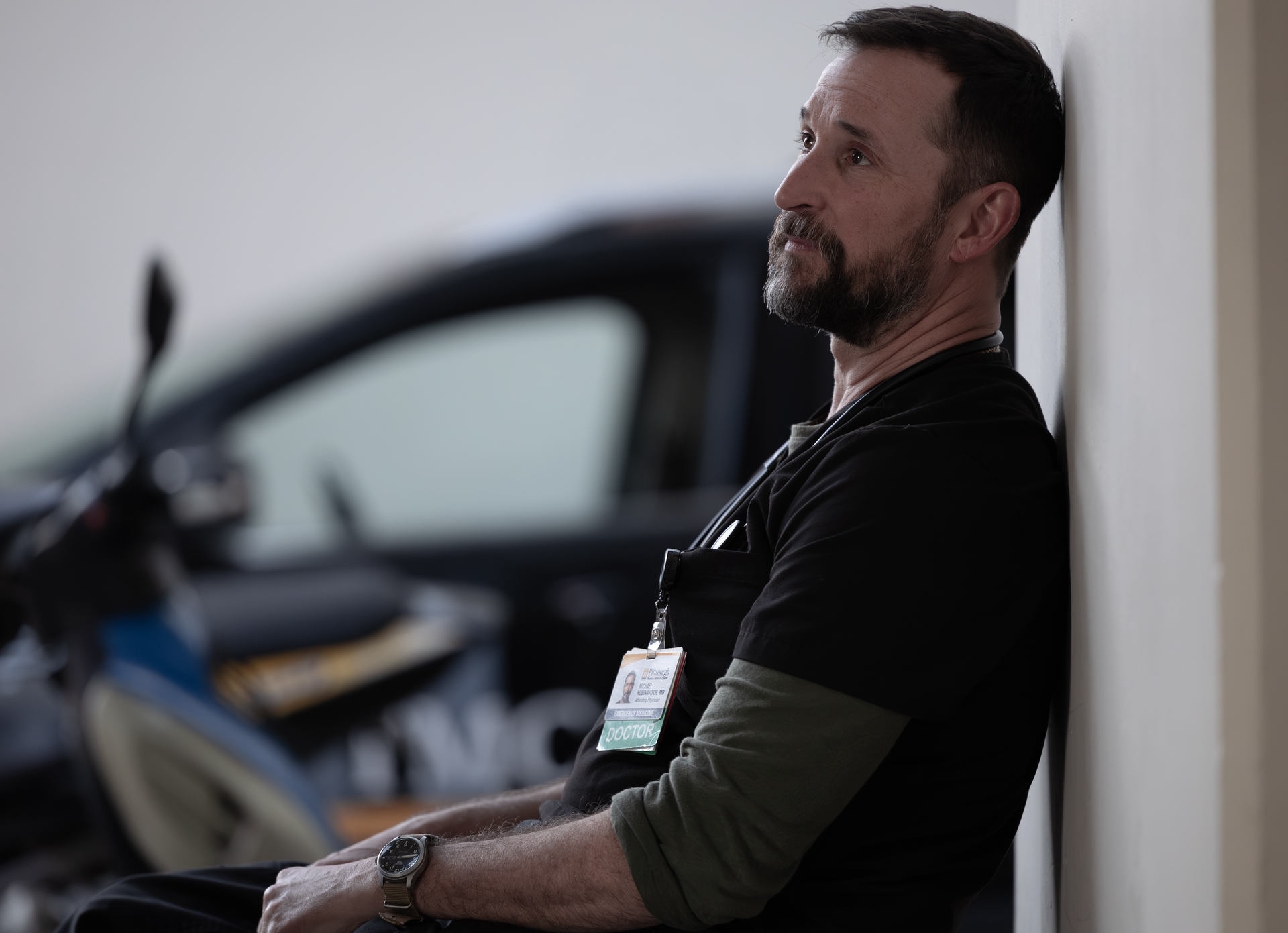 Robbie opens up to Duke. The medic brings in Rita Walcott. (Warwick Page/HBOMAX)