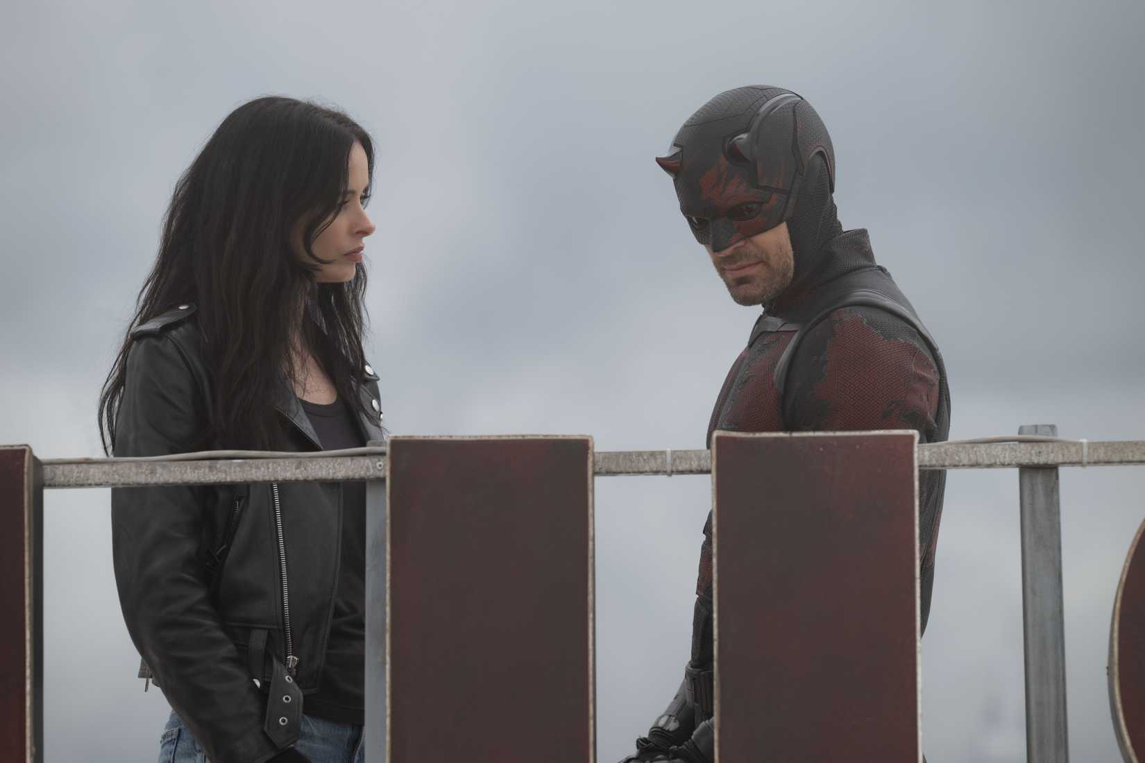 Daredevil talks to Jessica Jones